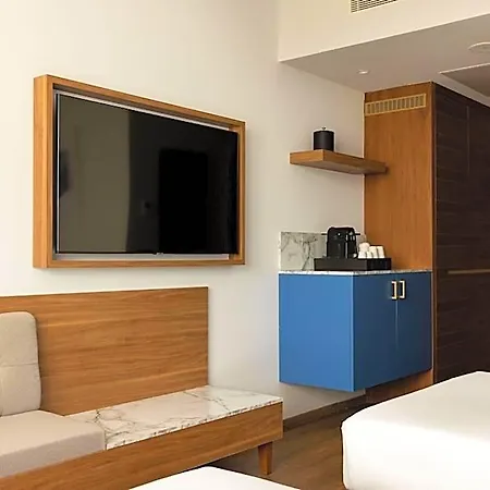 Sheraton 酒店 4*