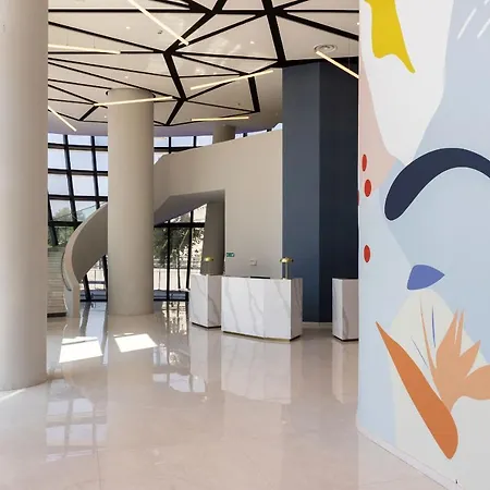 Sheraton Airport 4* ניס