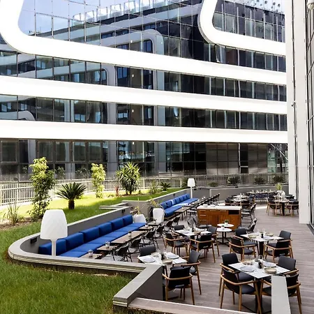 Sheraton Airport 4* ניס