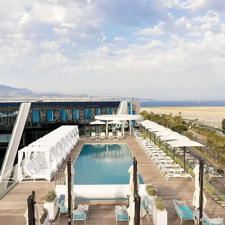 Sheraton Airport Otel 4*